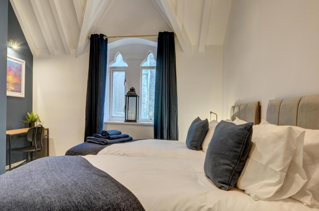 The Old Vicarage - Secure Parking, Fast Wifi, Garden Villa Leeds  Kültér fotó