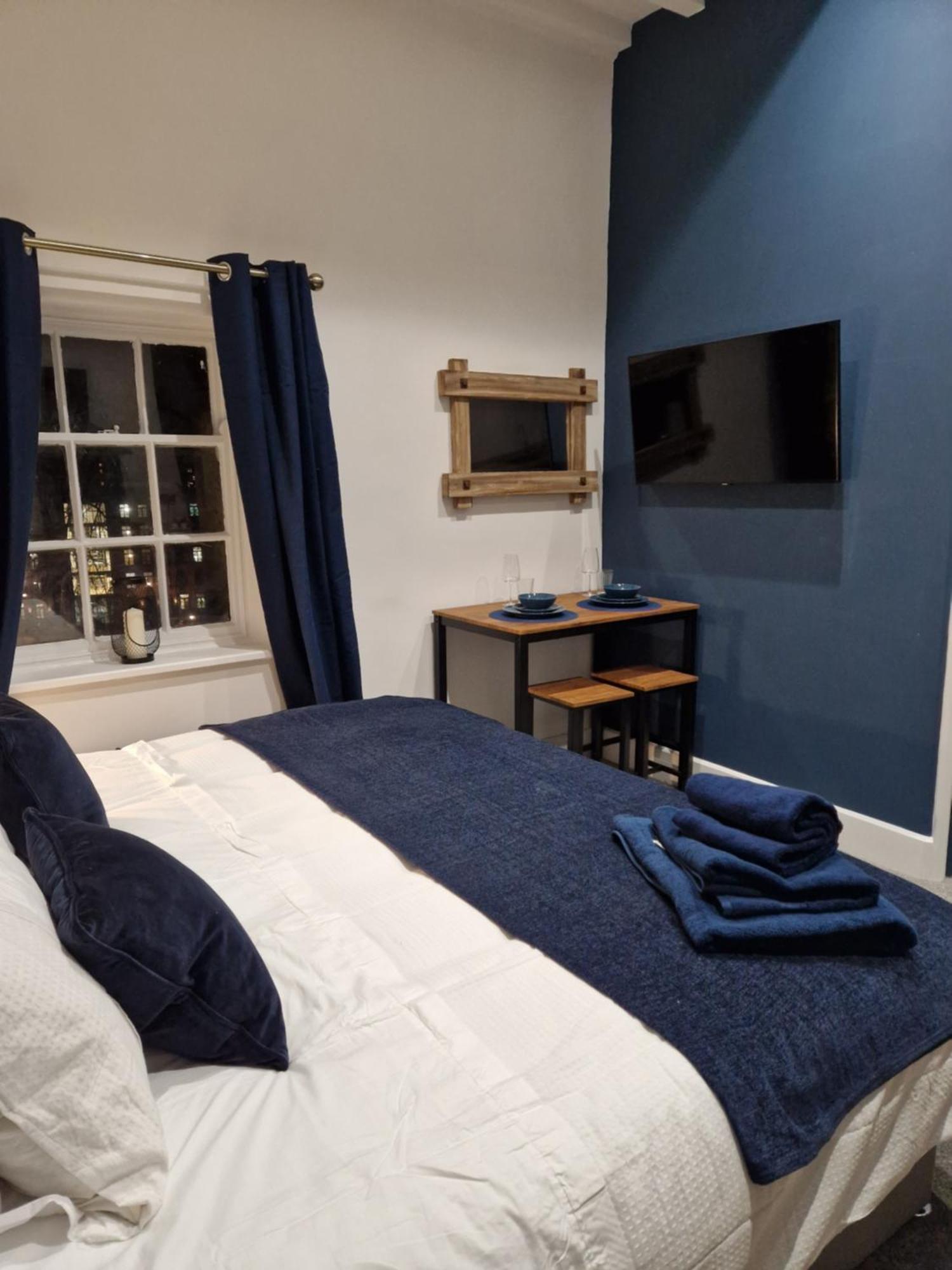The Old Vicarage - Secure Parking, Fast Wifi, Garden Villa Leeds  Kültér fotó